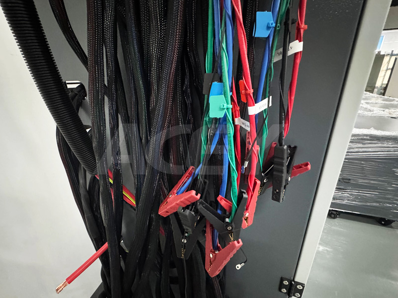 Battery pack aging cabinet